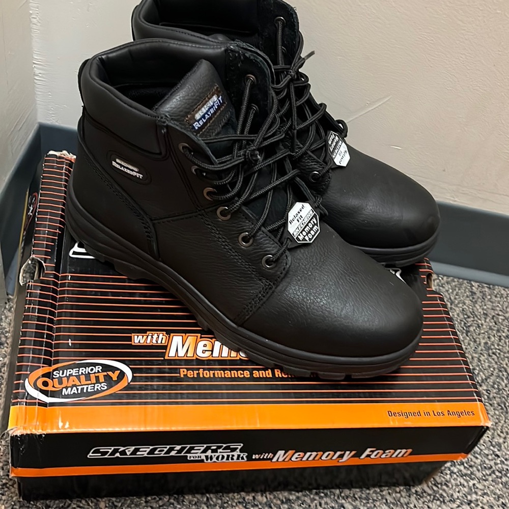 {Mens 11.5} Sketchers for Work w/ Electrical Hazard